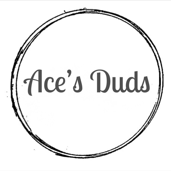 Meet your posher, Andrea - Picture 1 of 3